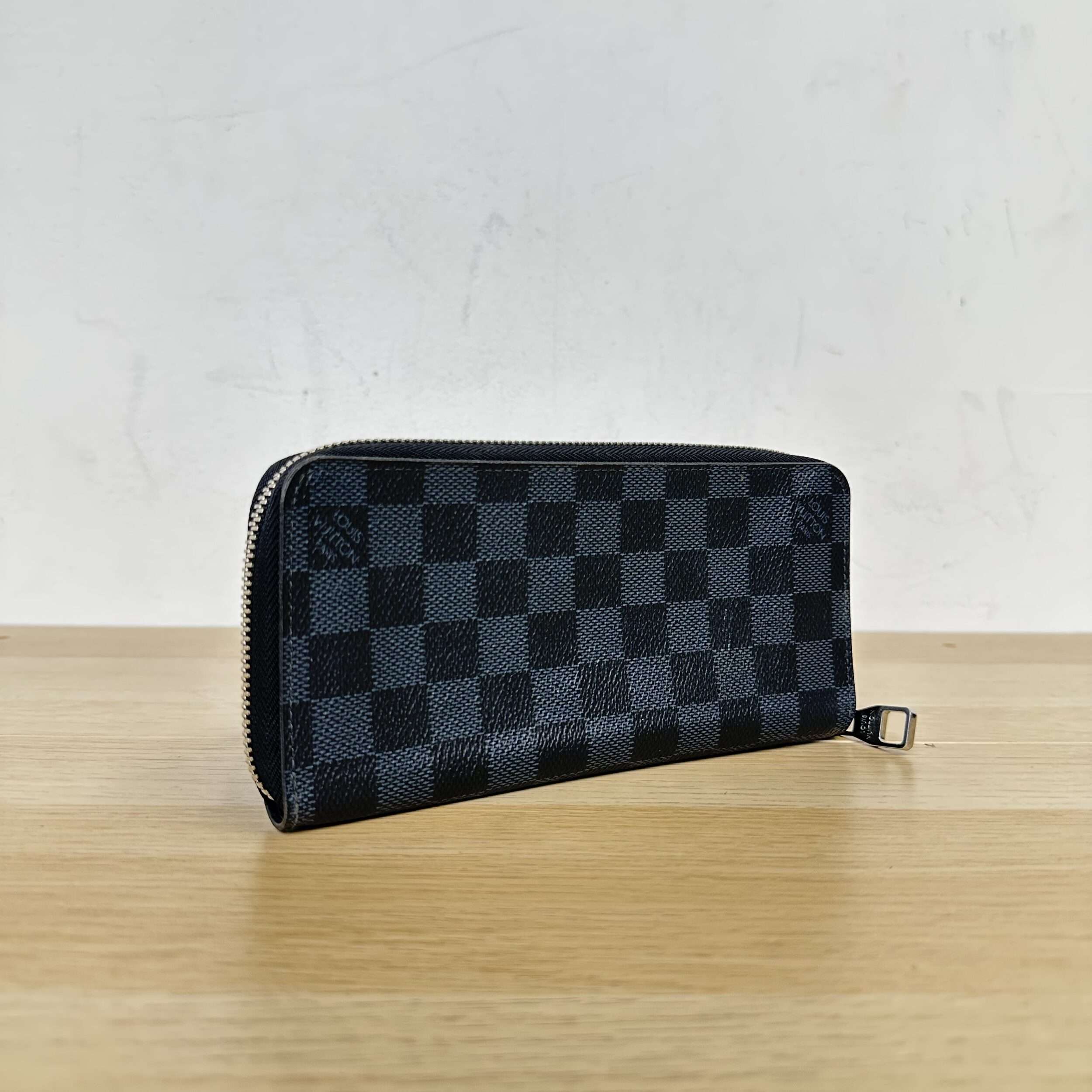 Louis Vuitton Black Damier Zippy Long Wallet