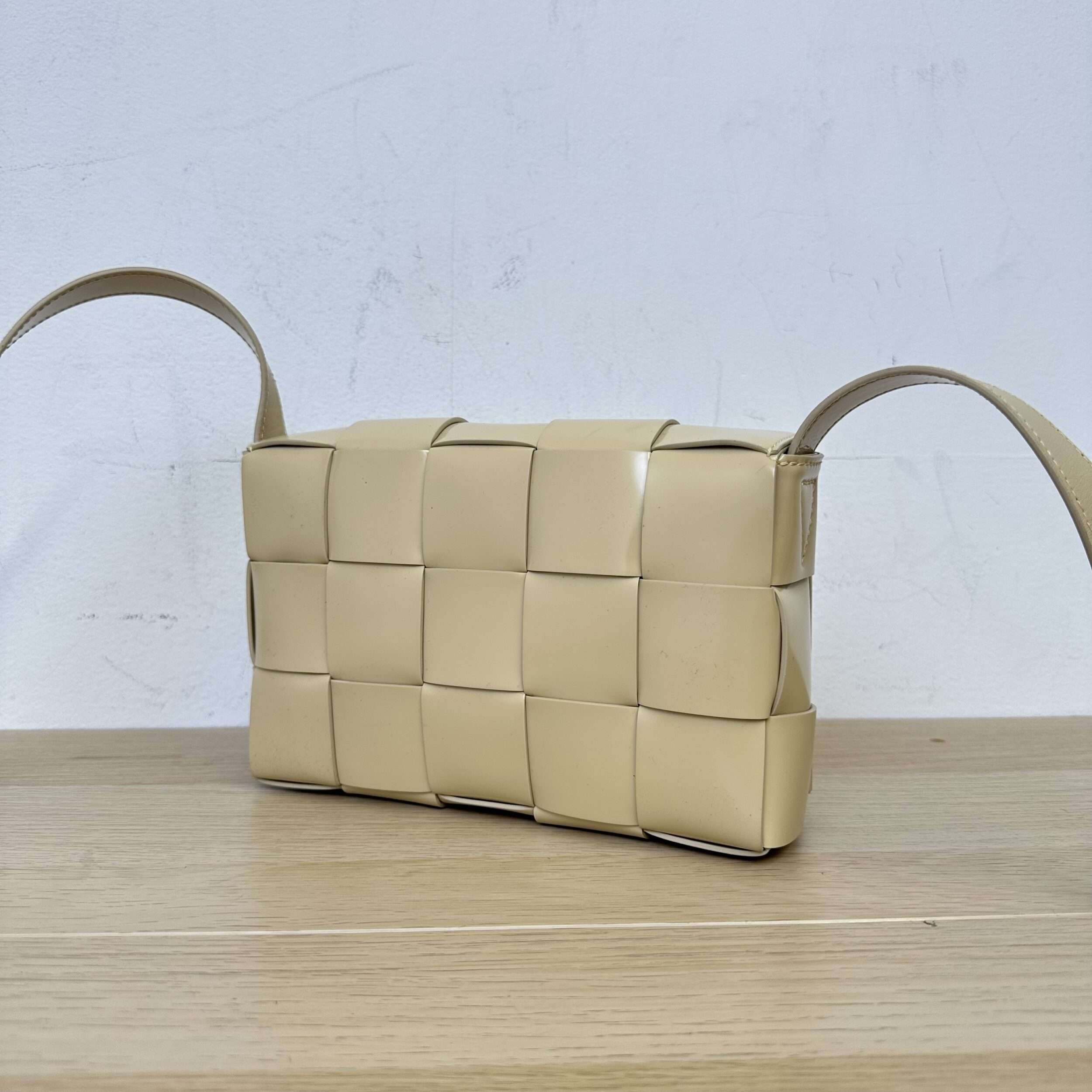 Bottega Cassete Patent Woven Bag - Image 3