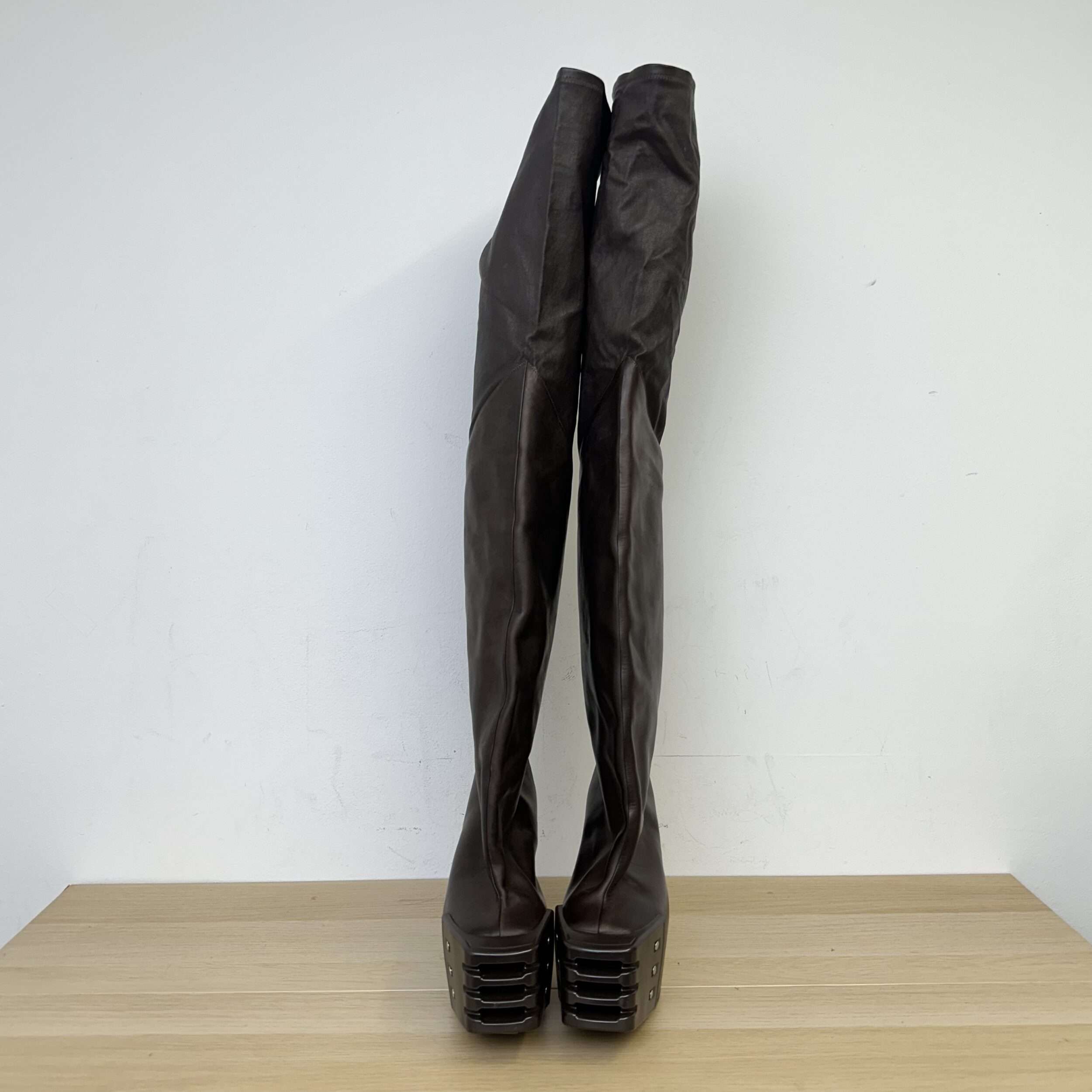 Rick Owens Flare Leather Kiss Heels - Image 4