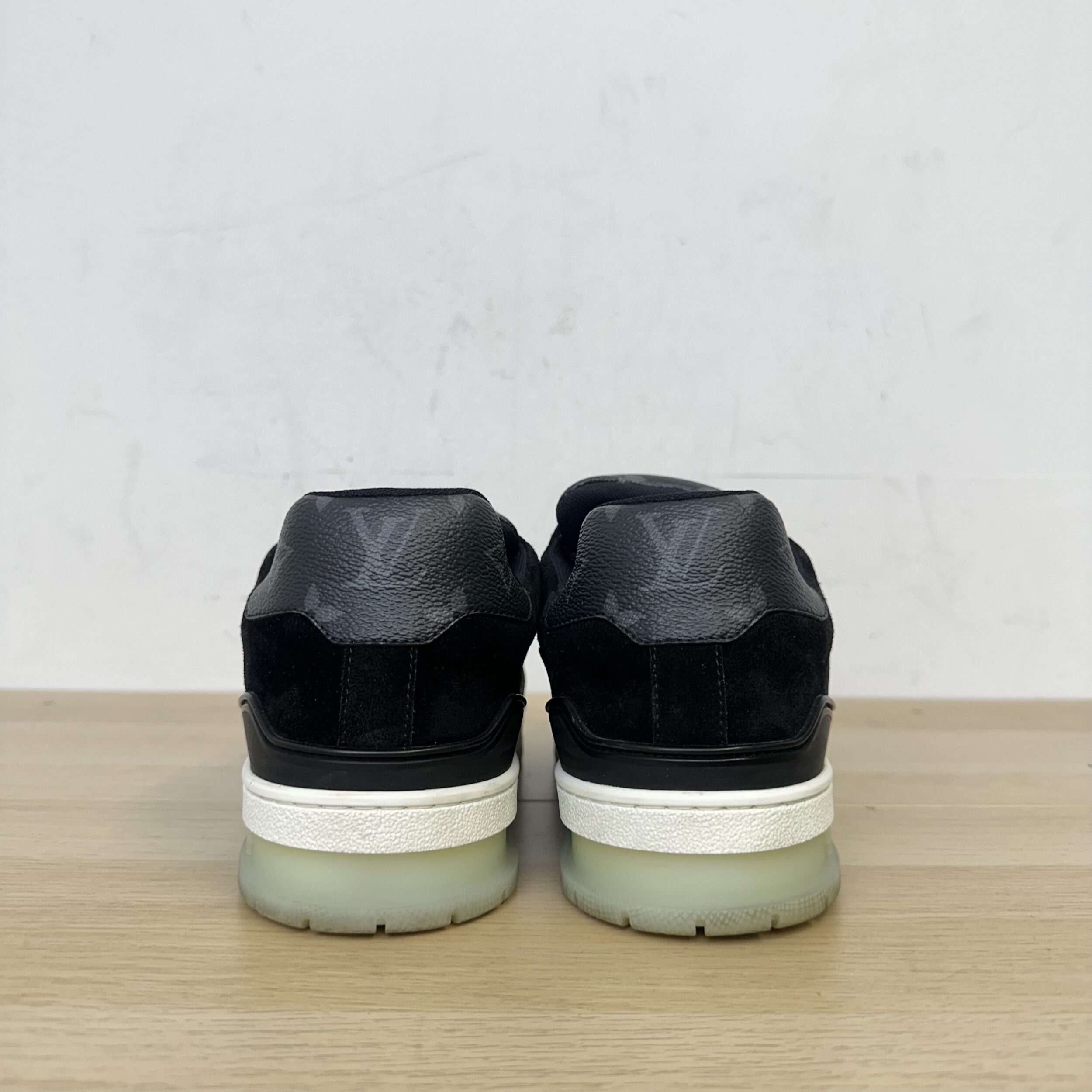 Louis Vuitton Trainer Sneakers - Image 4