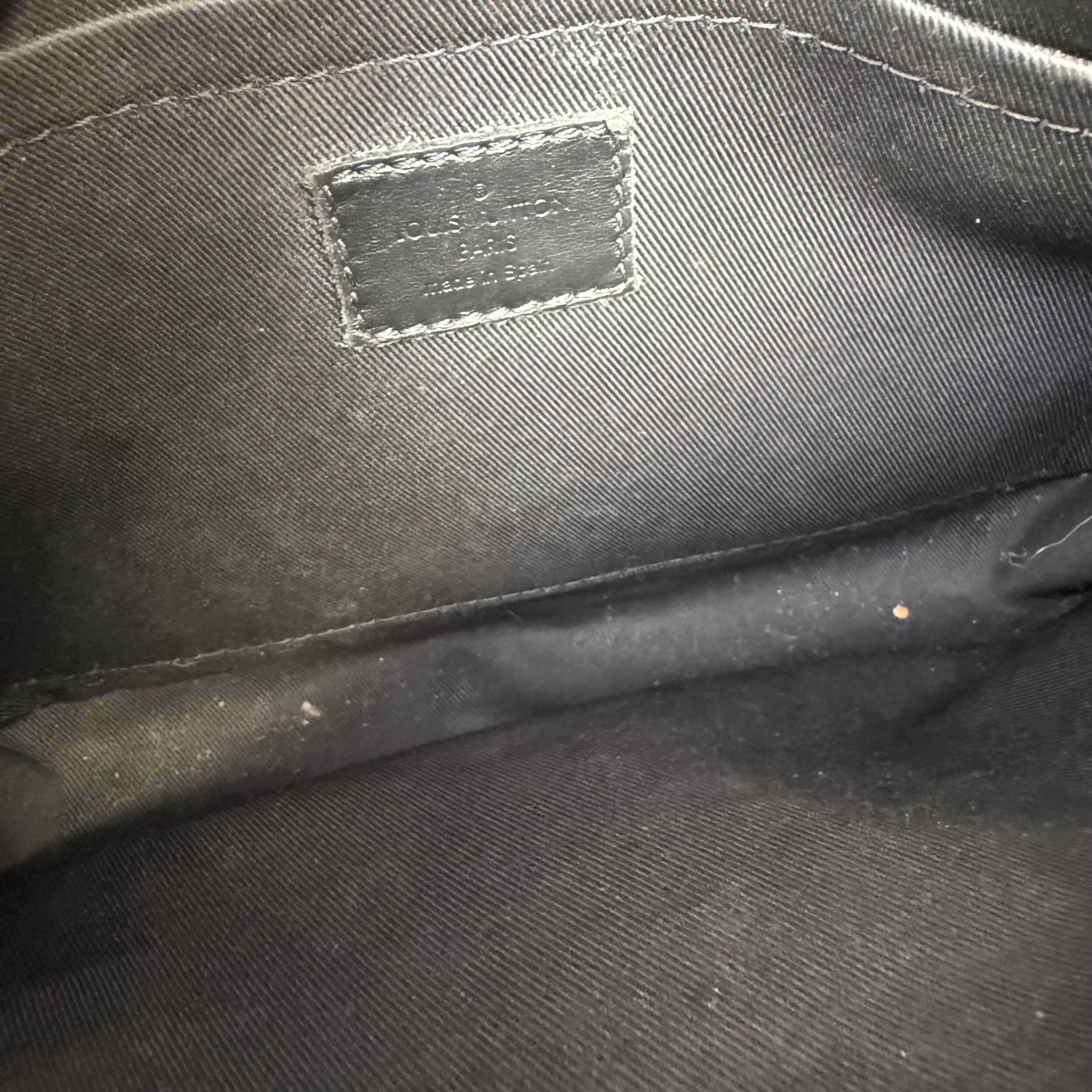 Louis Vuitton Steamer Messenger Bag - Image 4